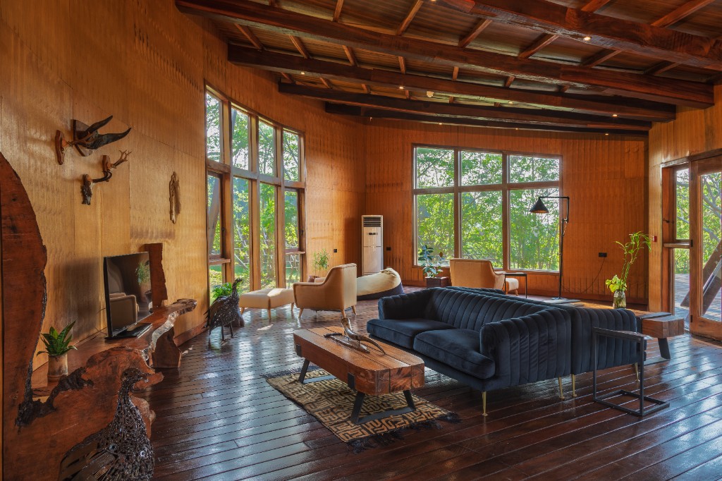 Family Cabin pool